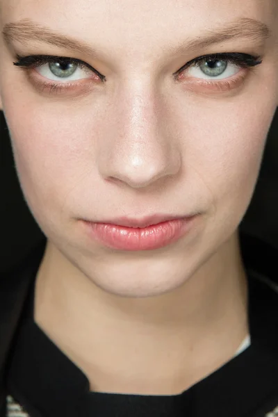 Look 2
